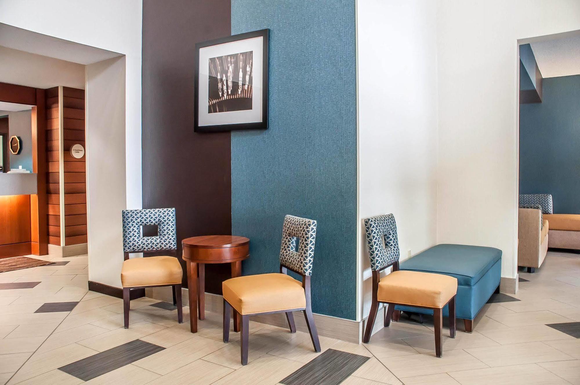 Comfort Inn & Suites Hamburg Zewnętrze zdjęcie